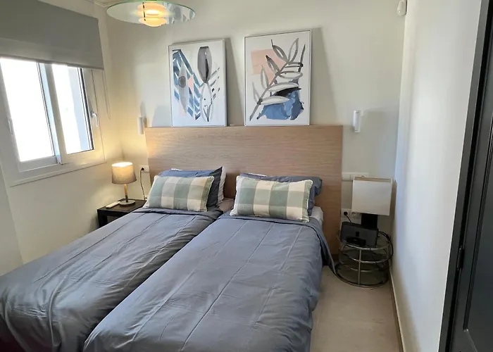 Front With Stunning Sea Views * Εστεπόνα