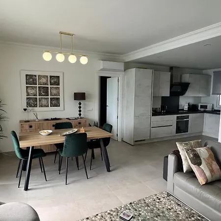 Front With Stunning Sea Views * Estepona