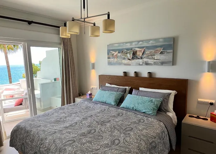 דירה Front With Stunning Sea Views אסטפונה