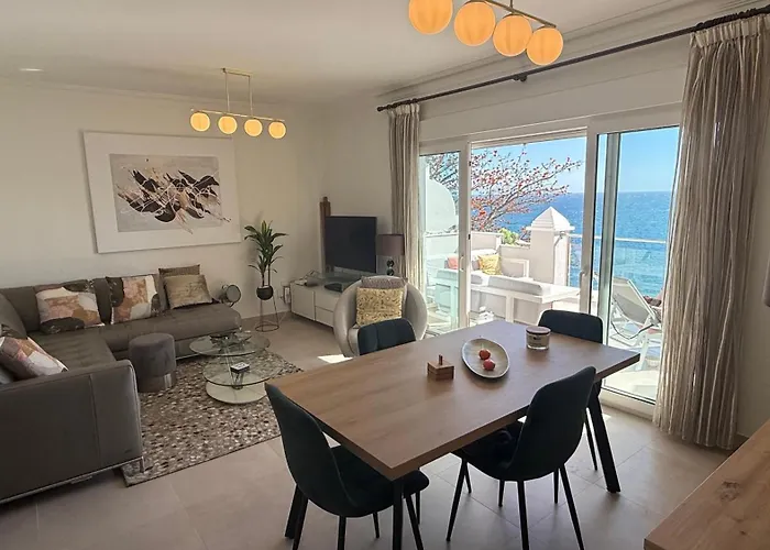Front With Stunning Sea Views * אסטפונה