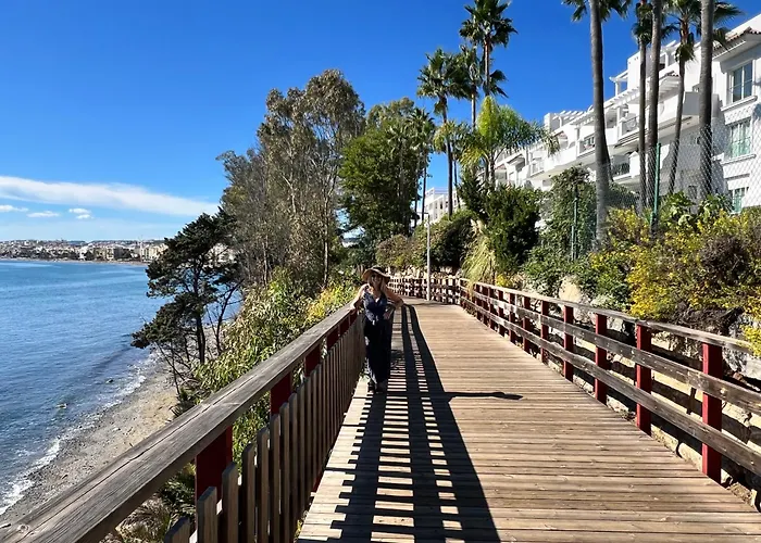 Front With Stunning Sea Views アパート