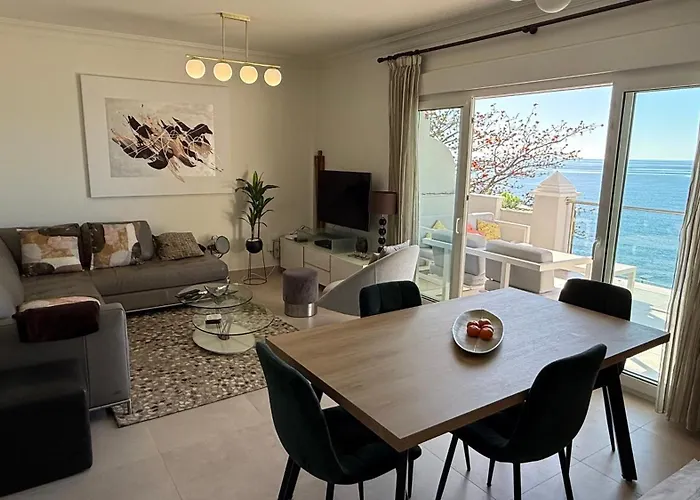 Front With Stunning Sea Views Estepona