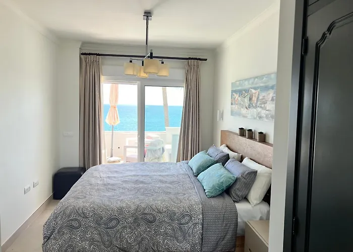 Lejlighed Front With Stunning Sea Views *