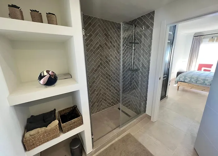 Front With Stunning Sea Views