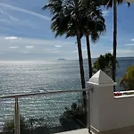 Front With Stunning Sea Views Διαμέρισμα