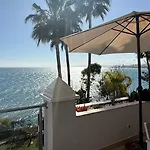 Διαμέρισμα Front With Stunning Sea Views *