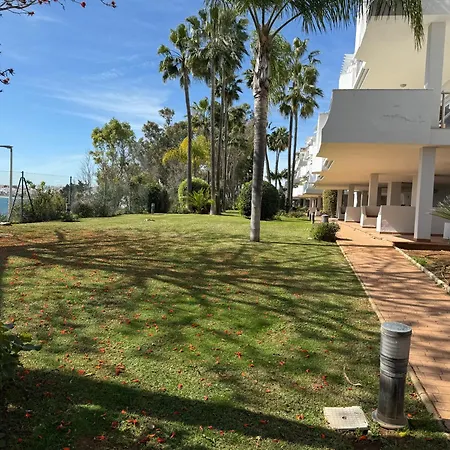 Front With Stunning Sea Views Διαμέρισμα *